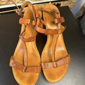 Bolo Brown wooden leather heel Sandals Size 10‎ BL6026